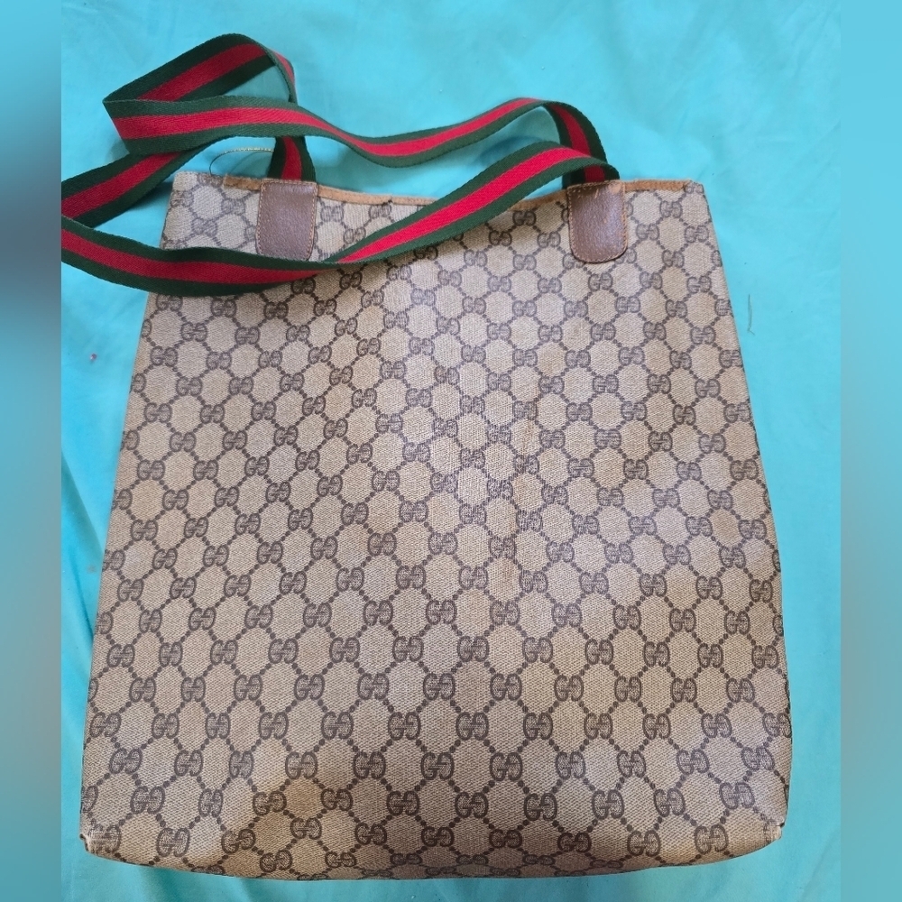 Gucci Monogram Tote Bag with Sherry Line Red and Green Straps - Picture 11 of 14
